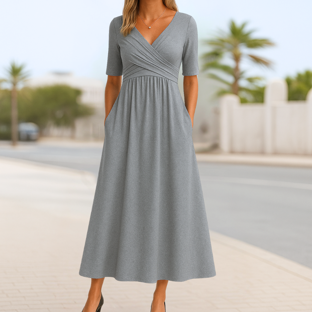 Mona | Figure-Flattering Maxi Dress with Pockets