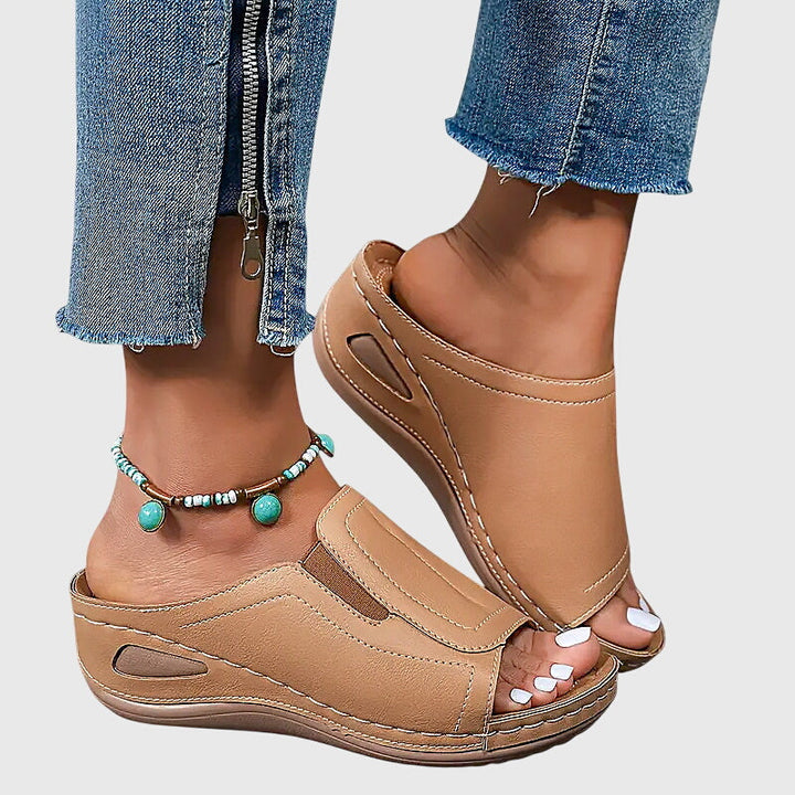Aretha Orthopedic Sandals