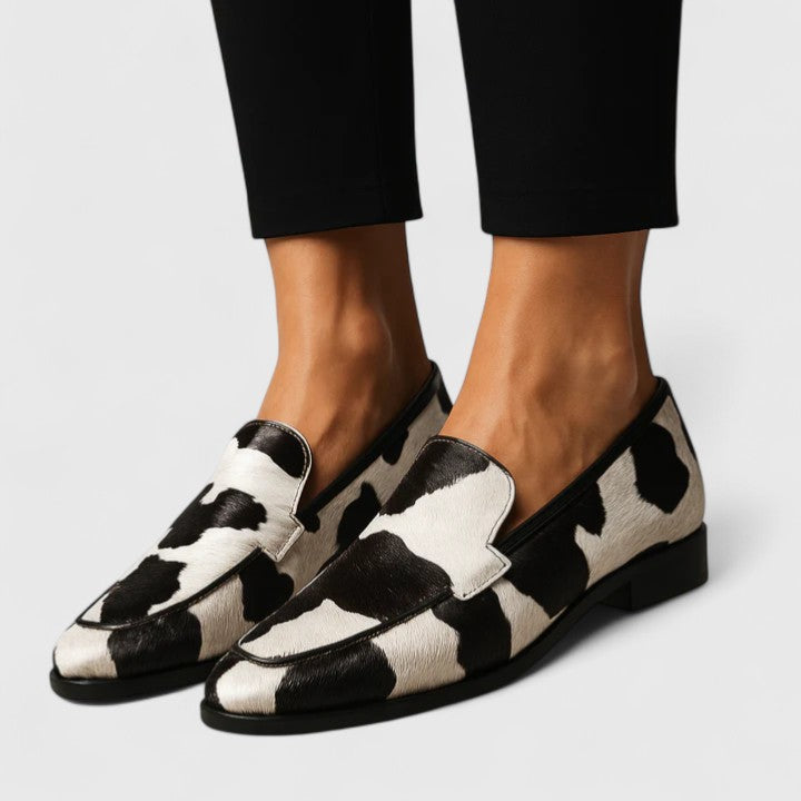 Quinzee Cushioned Elegance Loafers