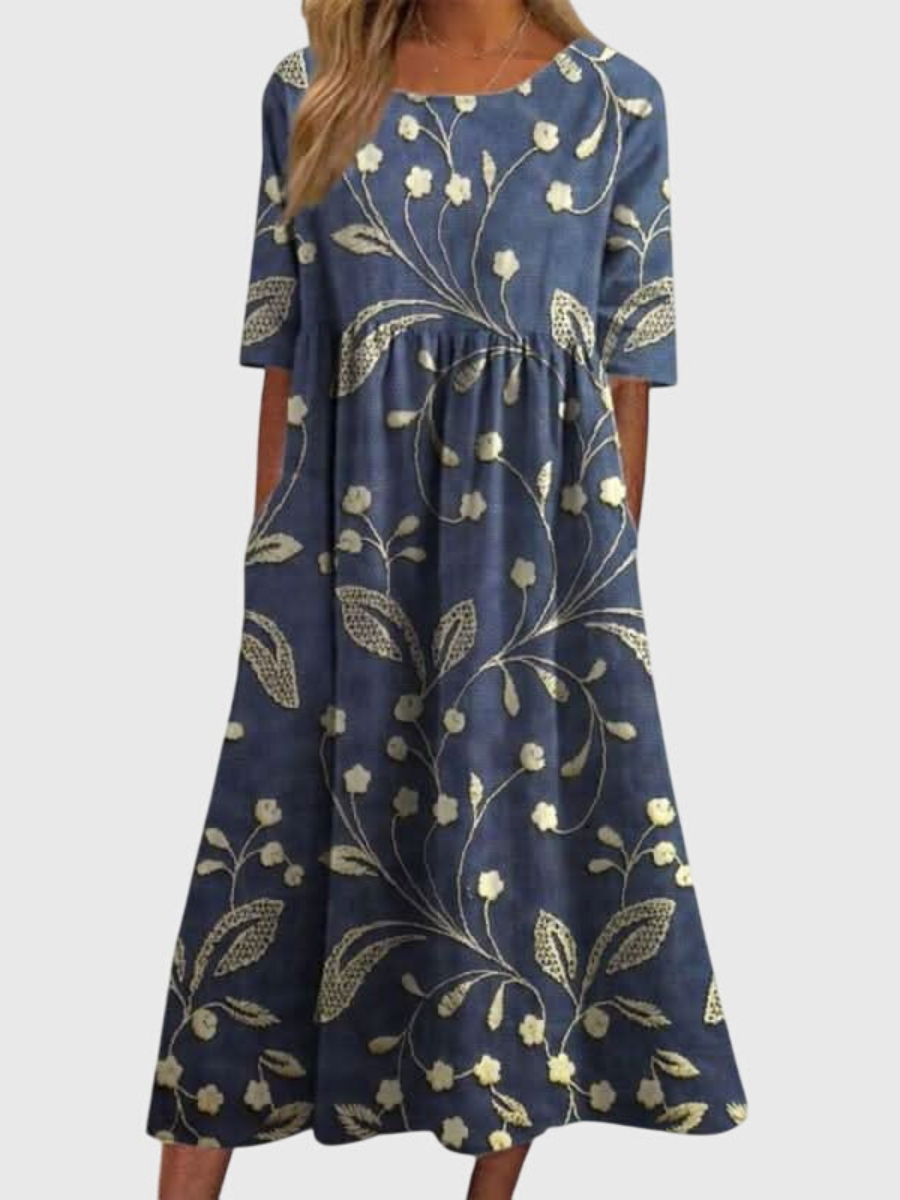 Djala Flattering Dress