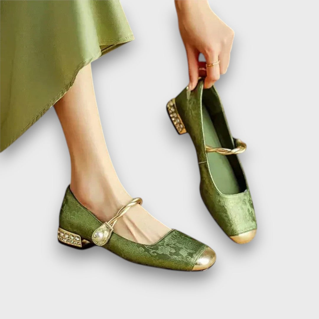 Lorina Elegant Ballerinas with Vintage Charm