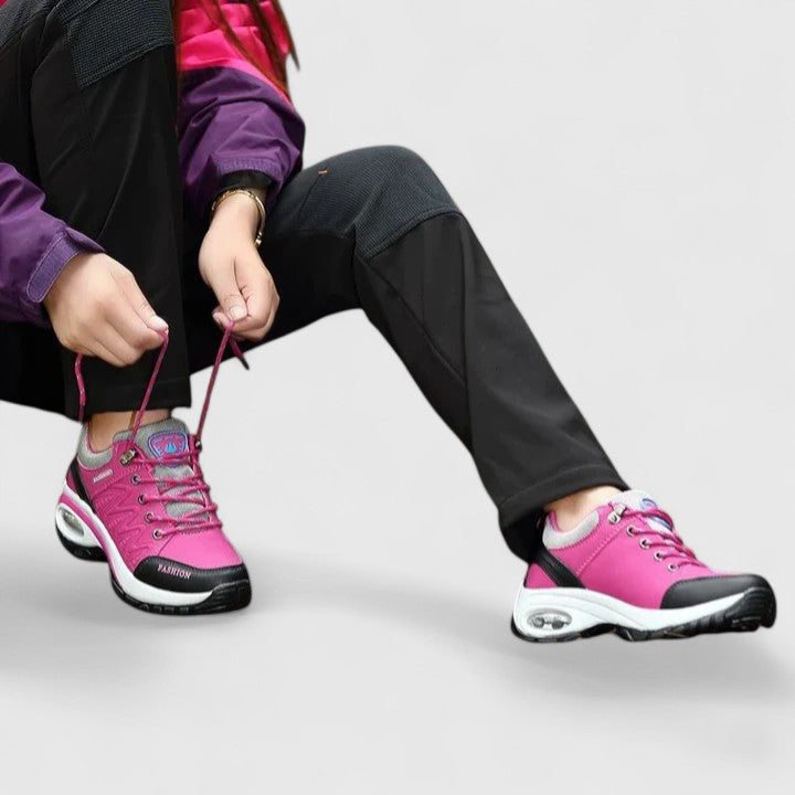 Leslie Comfortable Sneakers